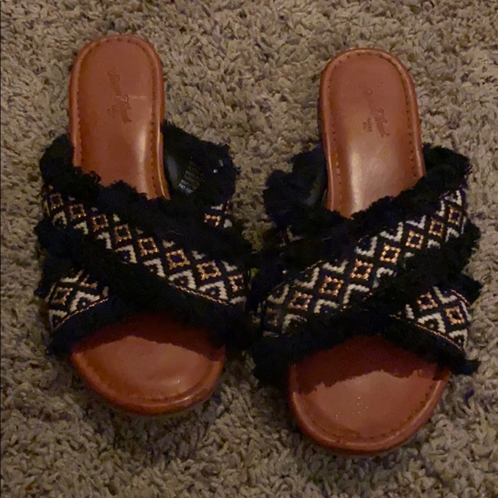 Universal Thread boho sandals, size 8 like new